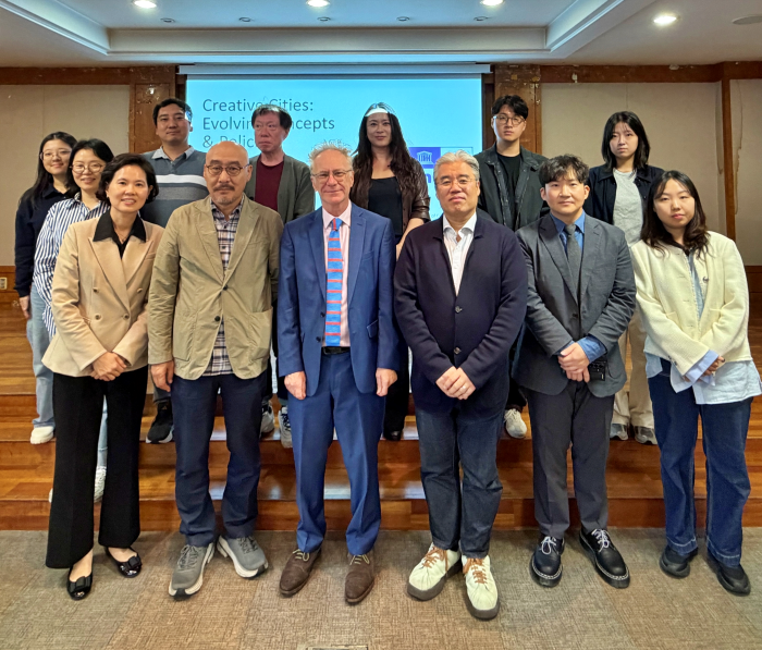 세계문화예술경영연구소, Andy Pratt 런던시티대 명예교수 초청강연 개최 이미지